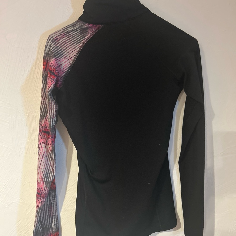 Nike Pro Combat Black and Multicolor Long Sleeve Top Sz Small - Picture 2 of 4